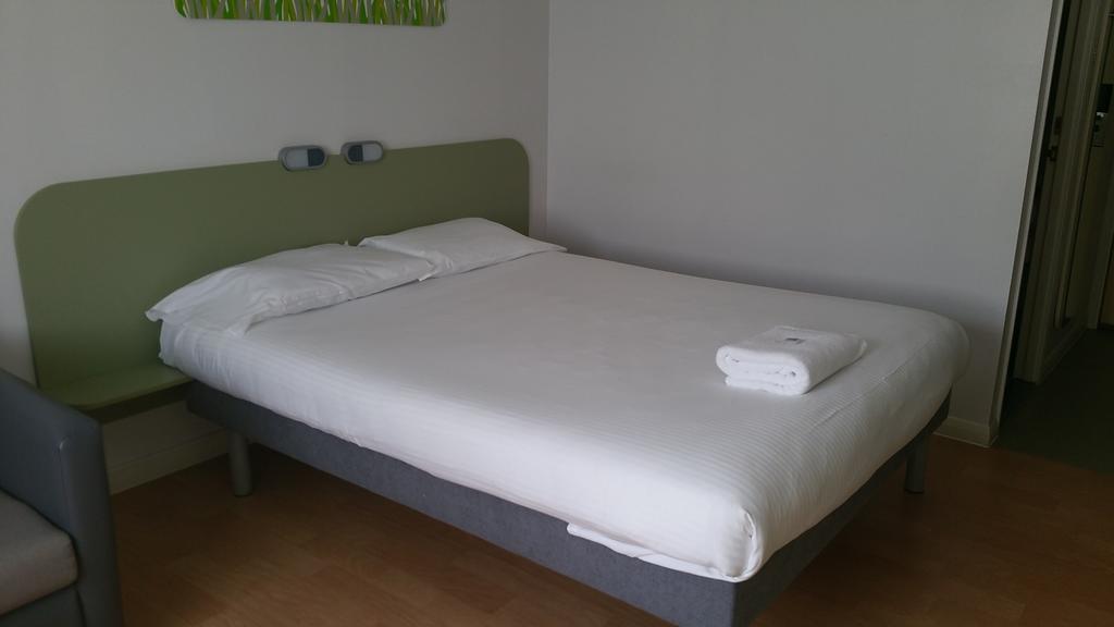 Ibis Budget Knutsford Esterno foto