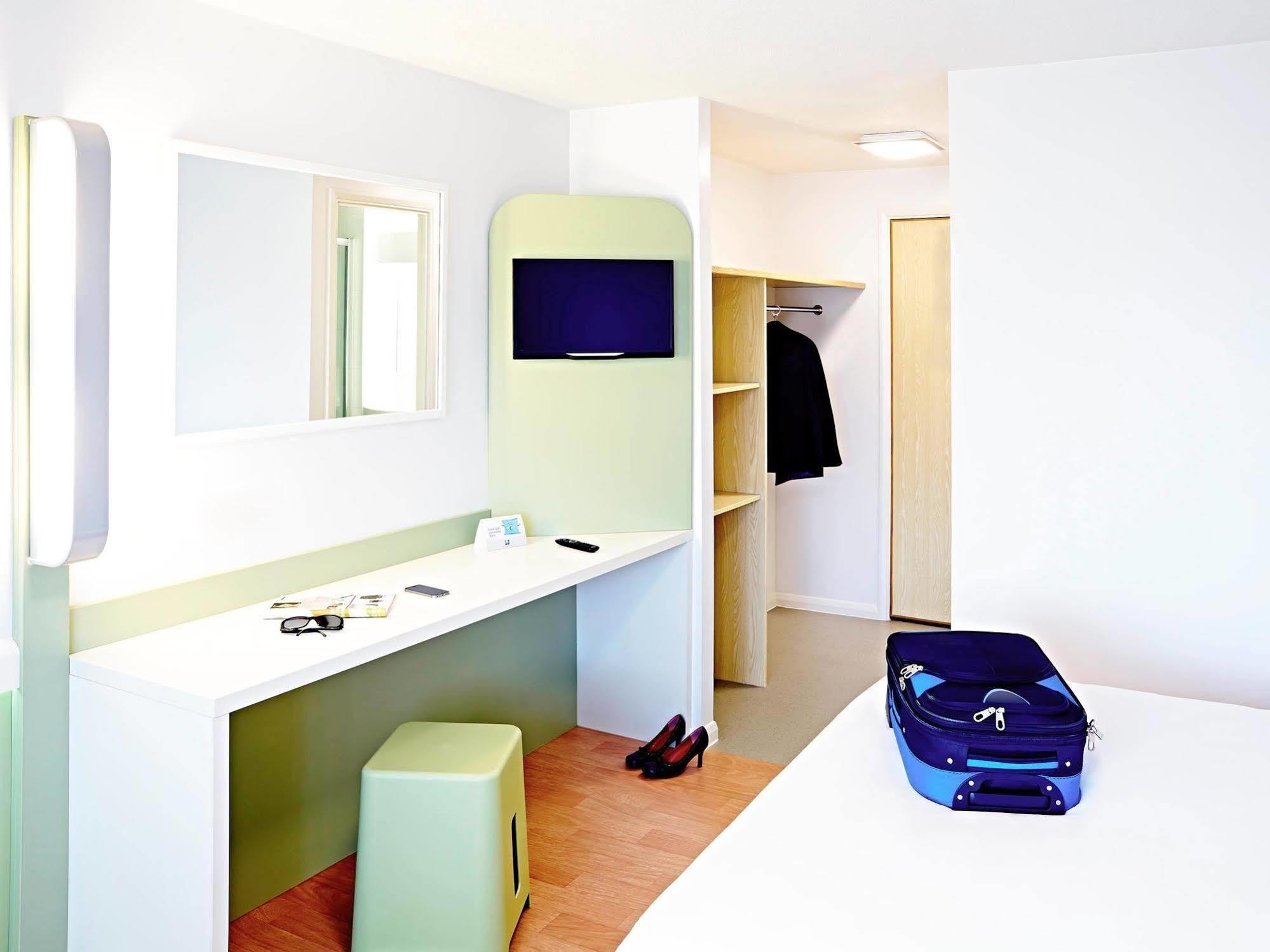Ibis Budget Knutsford Esterno foto