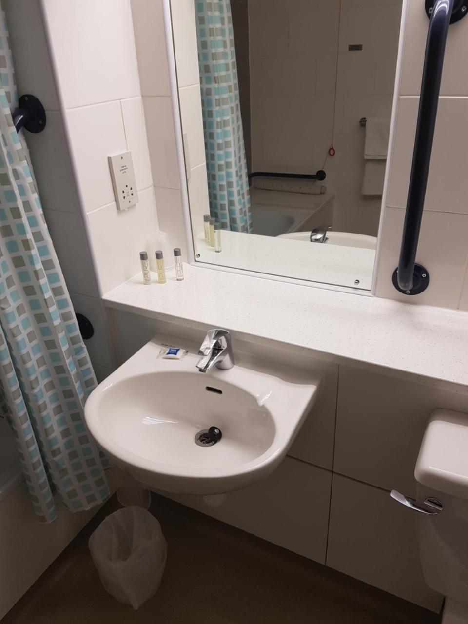Ibis Budget Knutsford Esterno foto